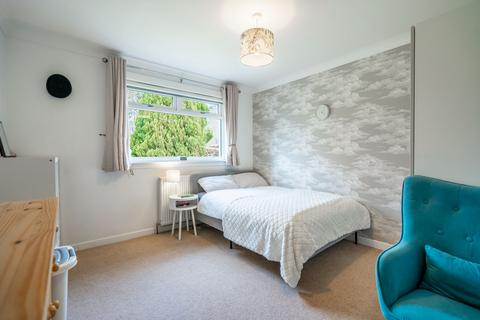 16 Colenhaugh, Stormontfield, Perth, PH2 6DQ