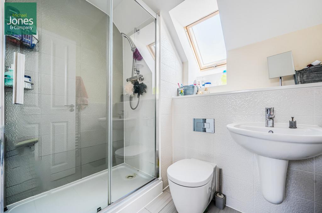 En-Suite Shower
