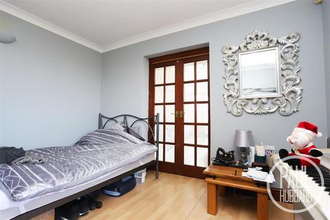 Beach House Cottage Beach Road, Kessingland, Lowestoft, NR33 7RW