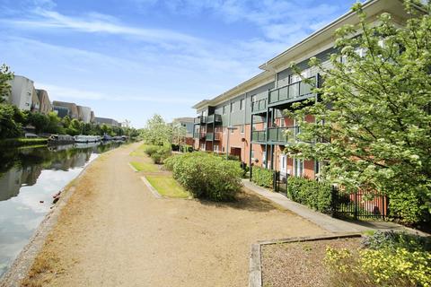 4 bedroom townhouse to rent, Wraysbury Drive, West Drayton UB7