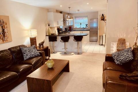 4 bedroom townhouse for sale, Highmarsh Crescent, West Didsbury, Manchester