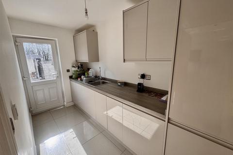 3 Clos Y Gat, Gorslas, Llanelli, SA14 7LX