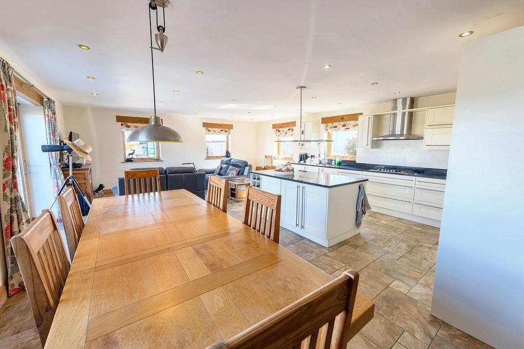 Dining Kitchen