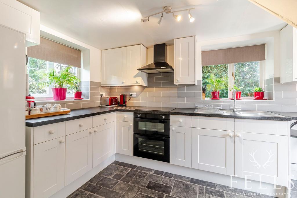 Wishing Well: Kitchen