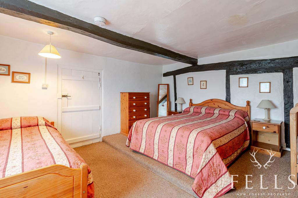 Wishing Well: Main Bedroom