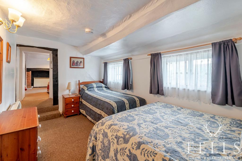 Wishing Well: Bedroom 2