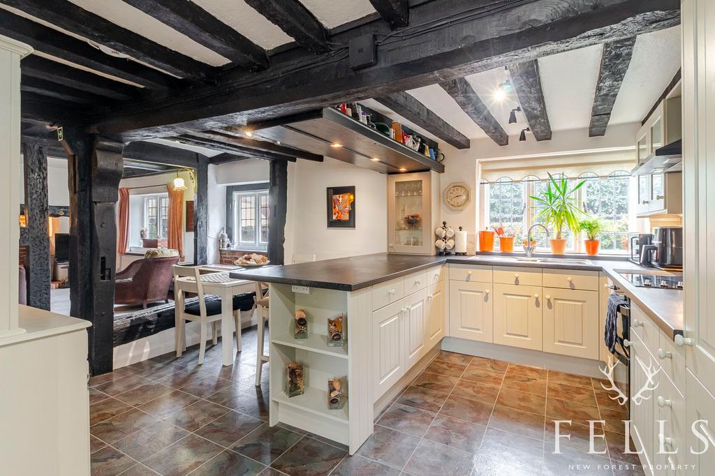 House: Kitchen &amp; Dining room