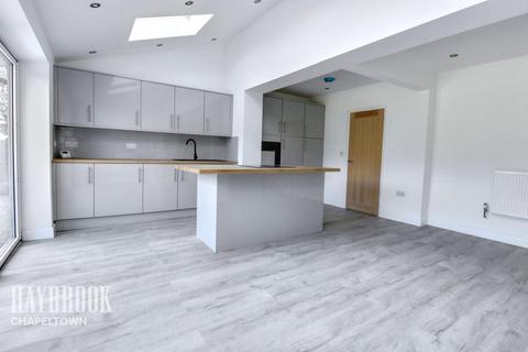 11 Hazel Grove, Chapeltown, Sheffield, S35 1TW