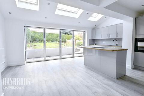 11 Hazel Grove, Chapeltown, Sheffield, S35 1TW