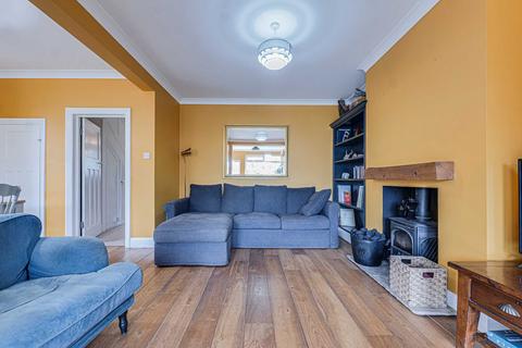17 Barnard Road, Leigh-on-sea, SS9 3PH