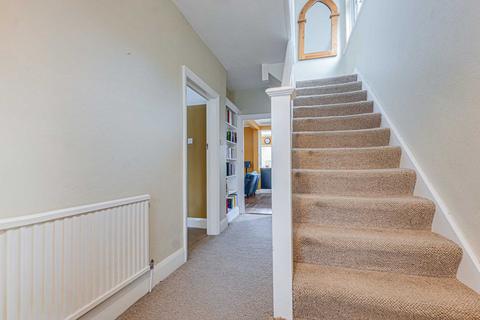 17 Barnard Road, Leigh-on-sea, SS9 3PH
