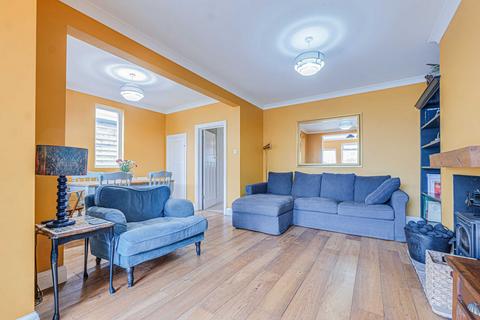 17 Barnard Road, Leigh-on-sea, SS9 3PH
