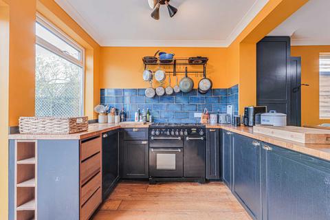 17 Barnard Road, Leigh-on-sea, SS9 3PH
