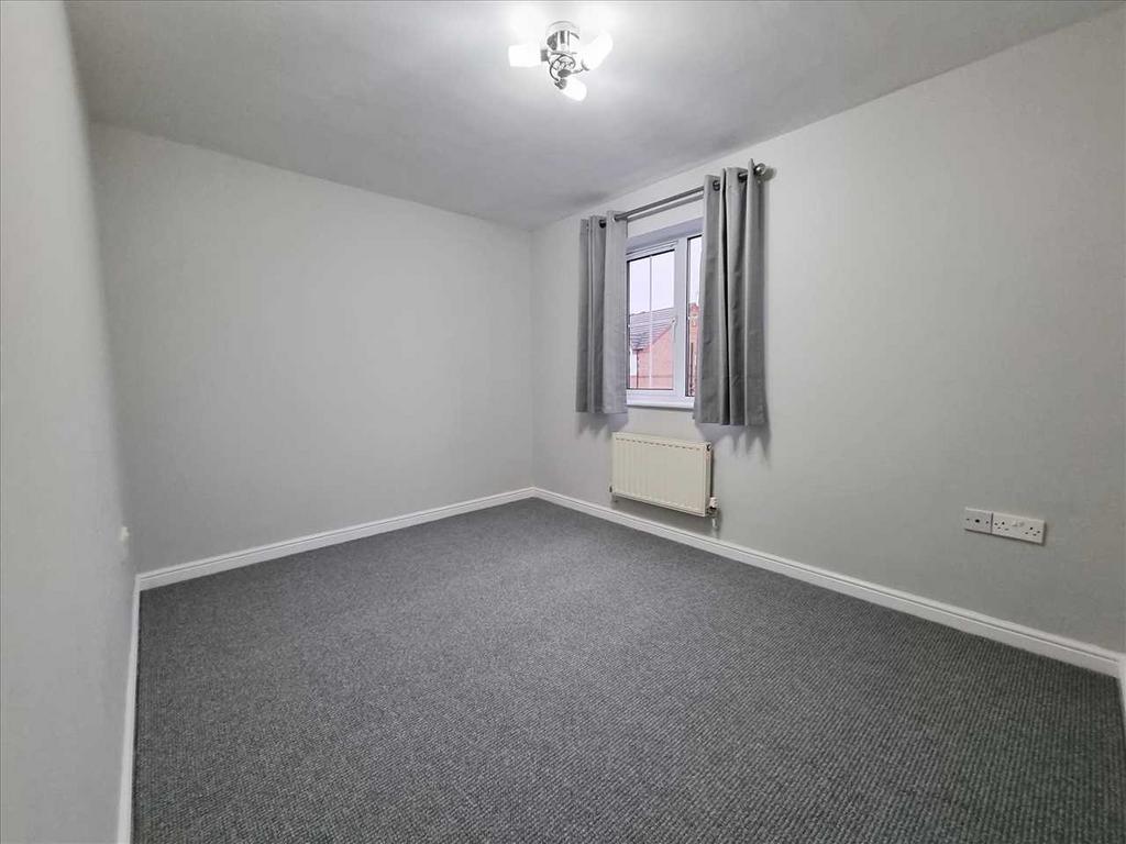 Bedroom 1: