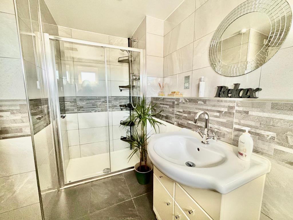 Ensuite