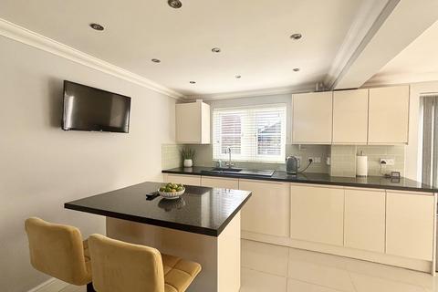 undefined, Robinson Close, Selsey