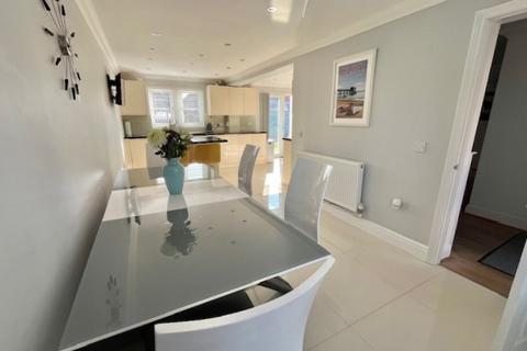 undefined, Robinson Close, Selsey