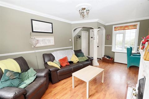 70 Hillside Avenue, Borehamwood, WD6 1HL