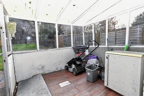 70 Hillside Avenue, Borehamwood, WD6 1HL