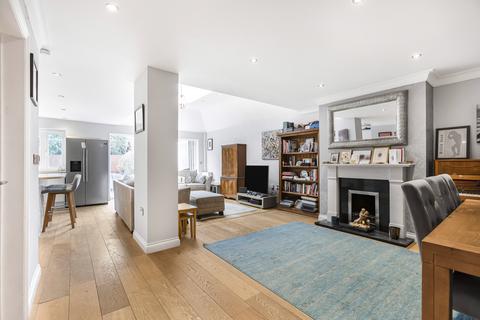 4 bedroom detached house for sale, New Barnes Avenue, St. Albans, Hertfordshire, AL1
