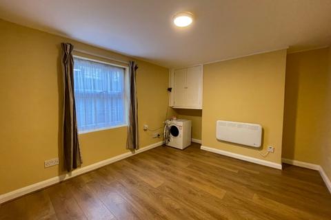 1 bedroom apartment to rent, Wellington Street, Gravesend, Kent, DA12 1JB