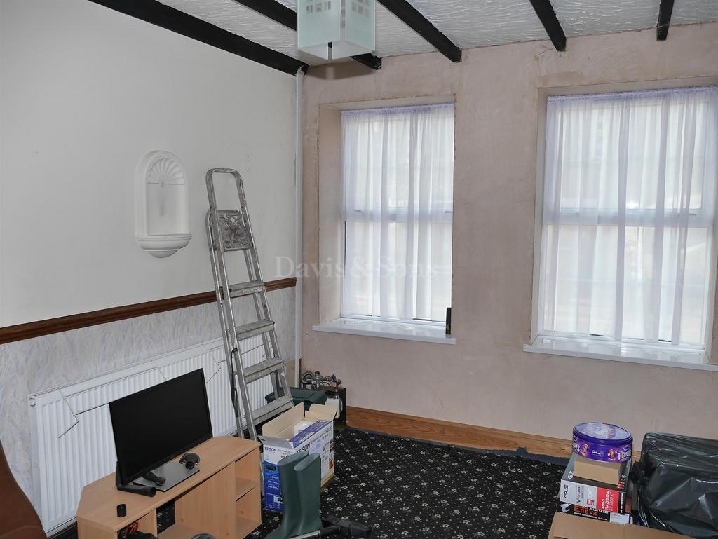 Sitting Room/Bedroom 2