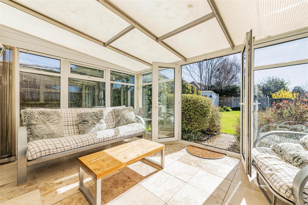 2 bedroom bungalow for sale in Margate by Guildcre