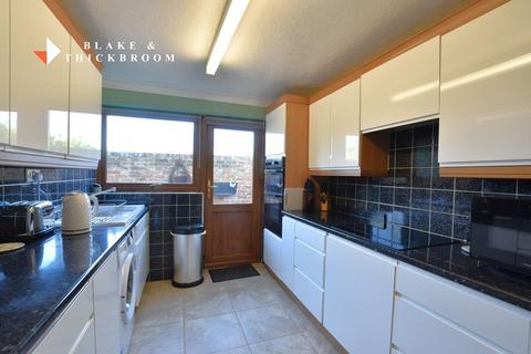 60 Constable Avenue, Clacton-on-sea, CO16 8DA
