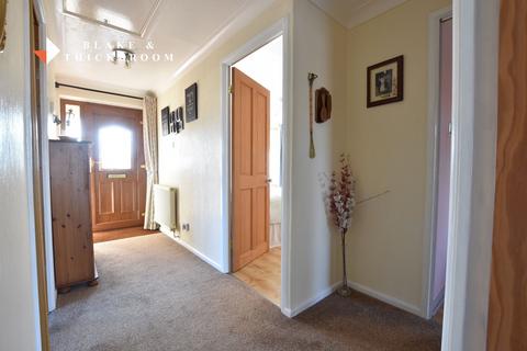 60 Constable Avenue, Clacton-on-sea, CO16 8DA