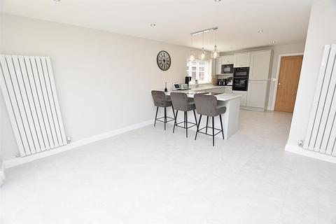 3 Chestnut Road, Waltham, Grimsby, DN37 0DF