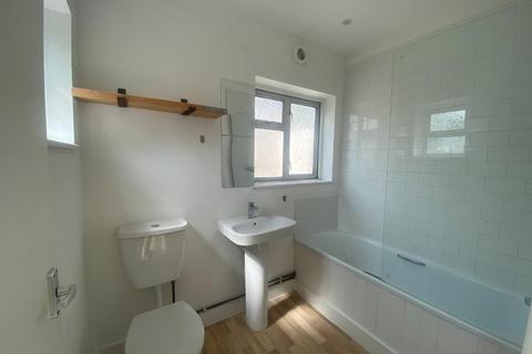 64 New Road, Sawston, Cambridge, CB22 3BW