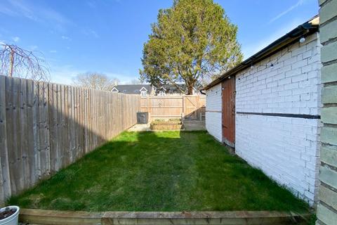 64 New Road, Sawston, Cambridge, CB22 3BW