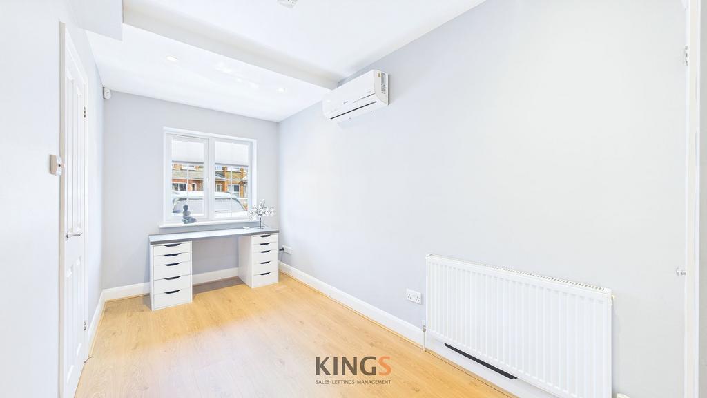 Games Room/Playroom/Bedroom