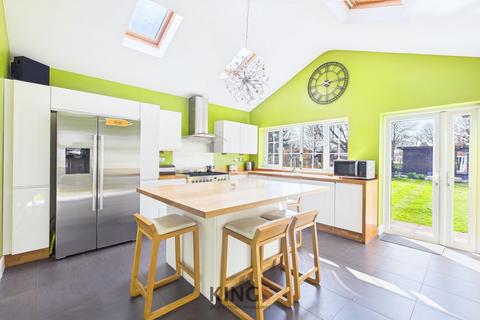 4 bedroom semi-detached house for sale, Endymion Road, Hatfield, AL10