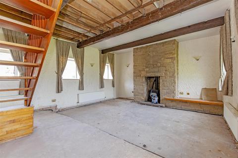 Brook House Brookside, Bradwell, Hope Valley, S33 9HF