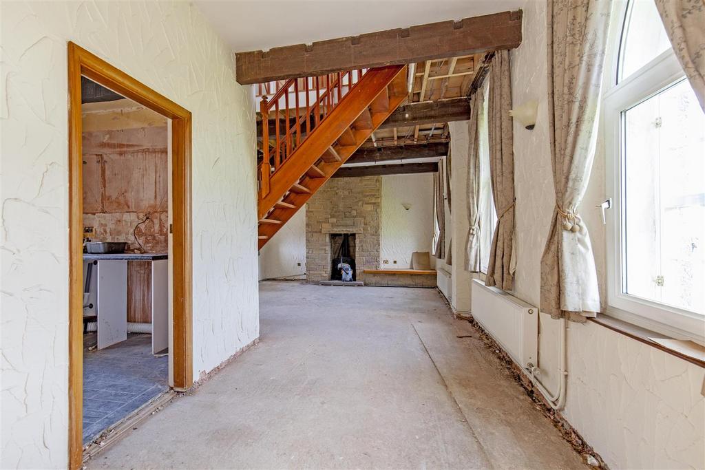 Reception Room-1.jpg