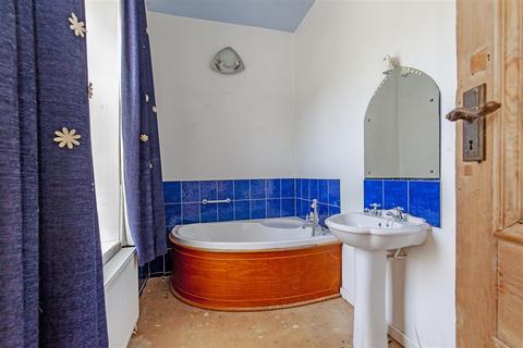 Brook House Brookside, Bradwell, Hope Valley, S33 9HF