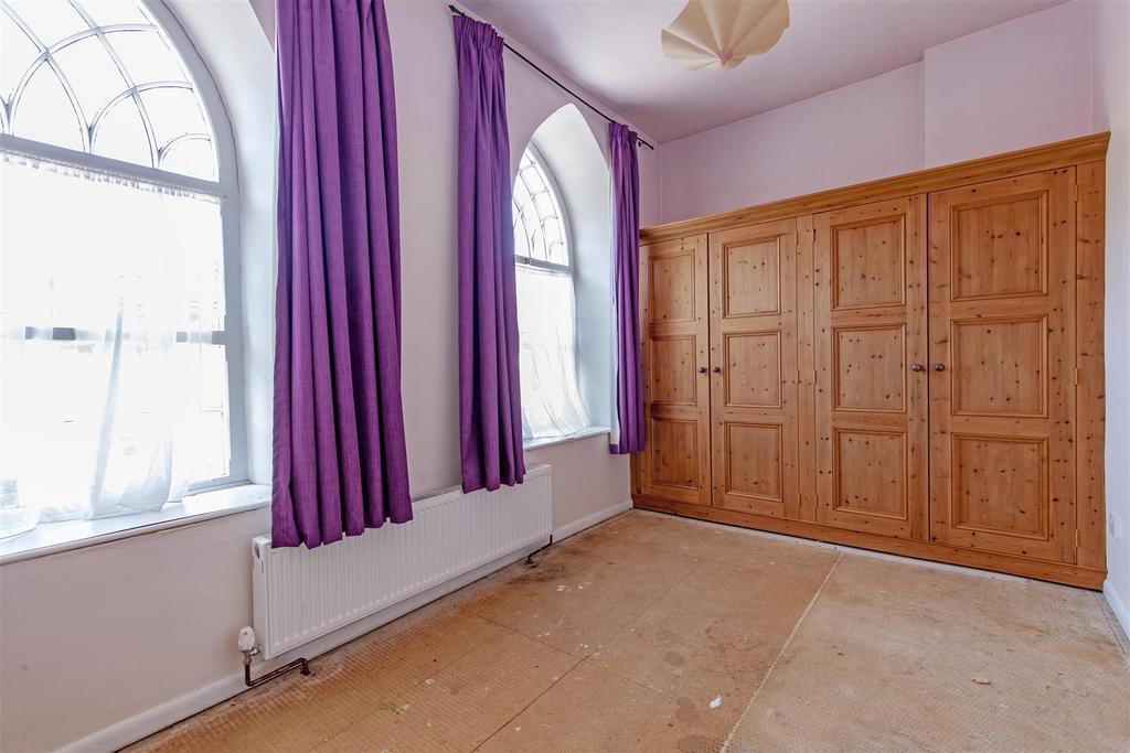Bedroom 2-1.jpg
