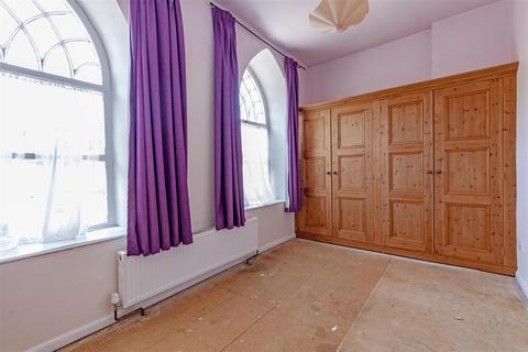 Brook House Brookside, Bradwell, Hope Valley, S33 9HF