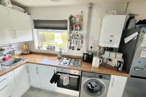 6 Hadleigh Crescent, Middlesbrough, TS4 2TG