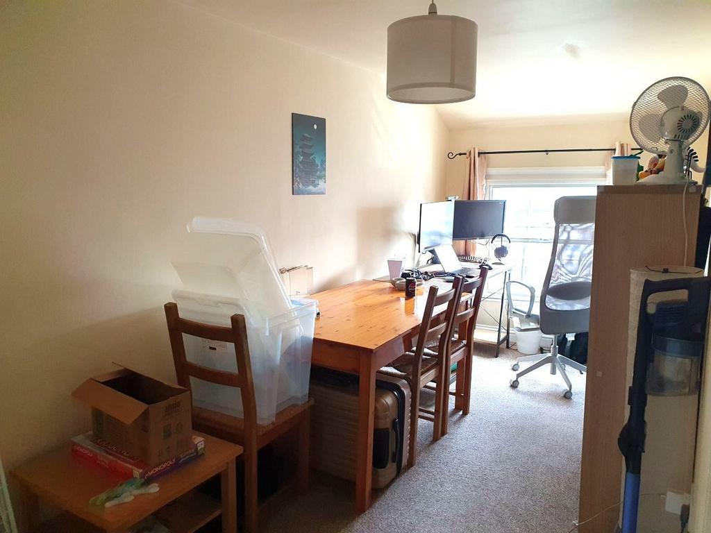 Bedroom 2.jpg
