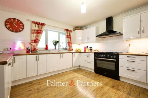 65 Feverills Road, Little Clacton, Clacton-on-sea, CO16 9NA