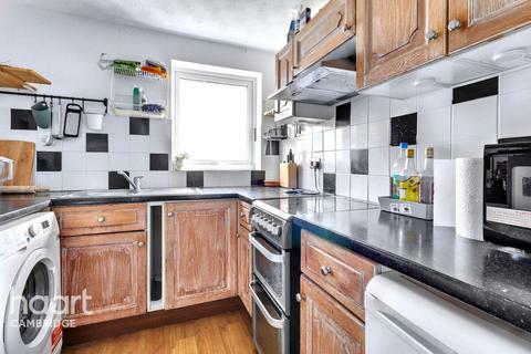 28 Fennec Close, Cambridge, CB1 9GG