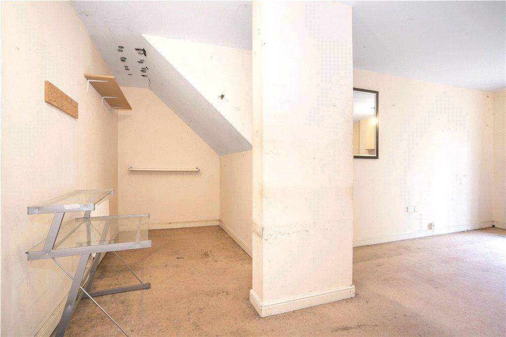 Reception/Kitchen