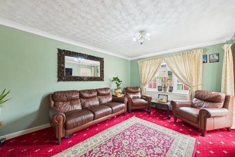 3 bedroom detached house for sale, Yorktown Road, College Town, Sandhurst, Bracknell Forest, GU47