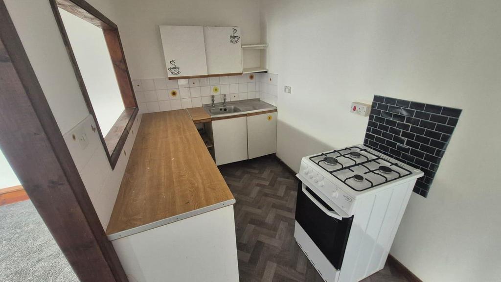 7 ER Kitchen.jpeg
