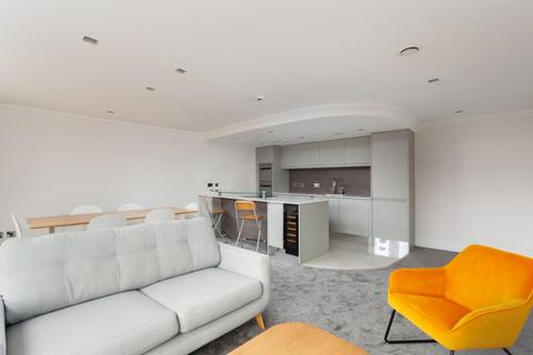 2 bedroom flat to rent, Biba House, St. Saviours Place, York