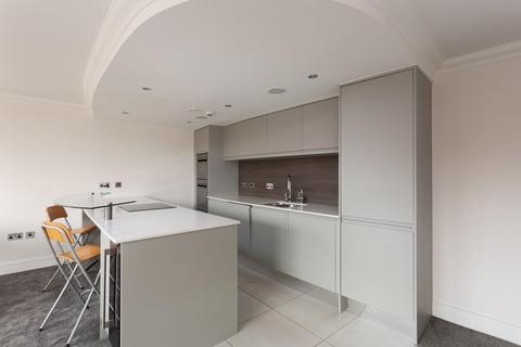 2 bedroom flat to rent, Biba House, St. Saviours Place, York