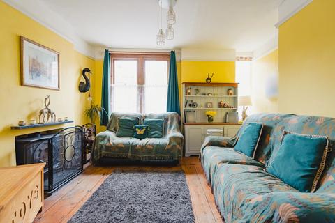 4 bedroom townhouse for sale, Parliament Street, Crediton, EX17