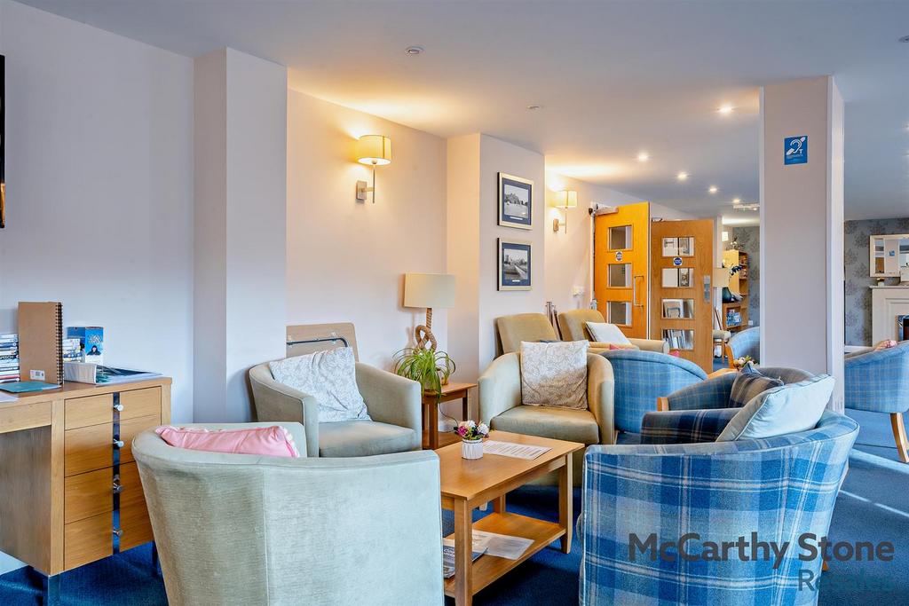 Home Owners Lounge